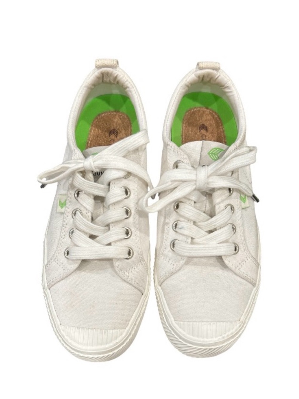 CARIUMA OCA LOW OFF-WHITE CANVAS SNEAKER Size 8